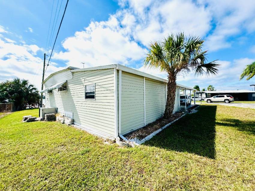 63 Temple Circle a Winter Haven, FL Mobile or Manufactured Home for Sale